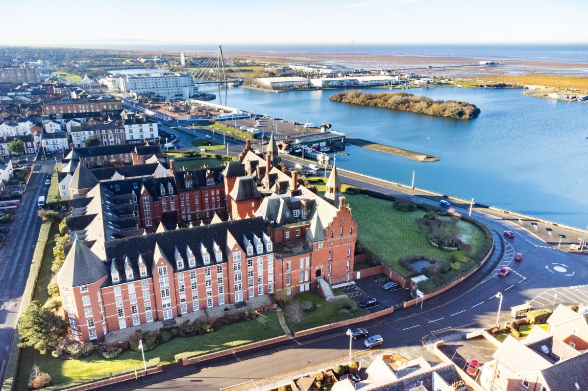 Images for Marine Gates, Promenade, PR9