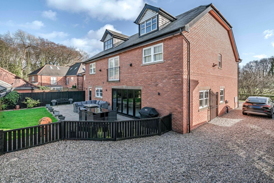 Images for Farington Lodge Gardens, Farington, PR25