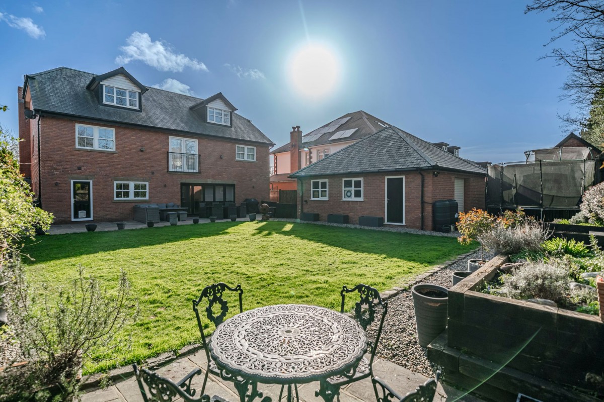 Images for Farington Lodge Gardens, Farington, PR25