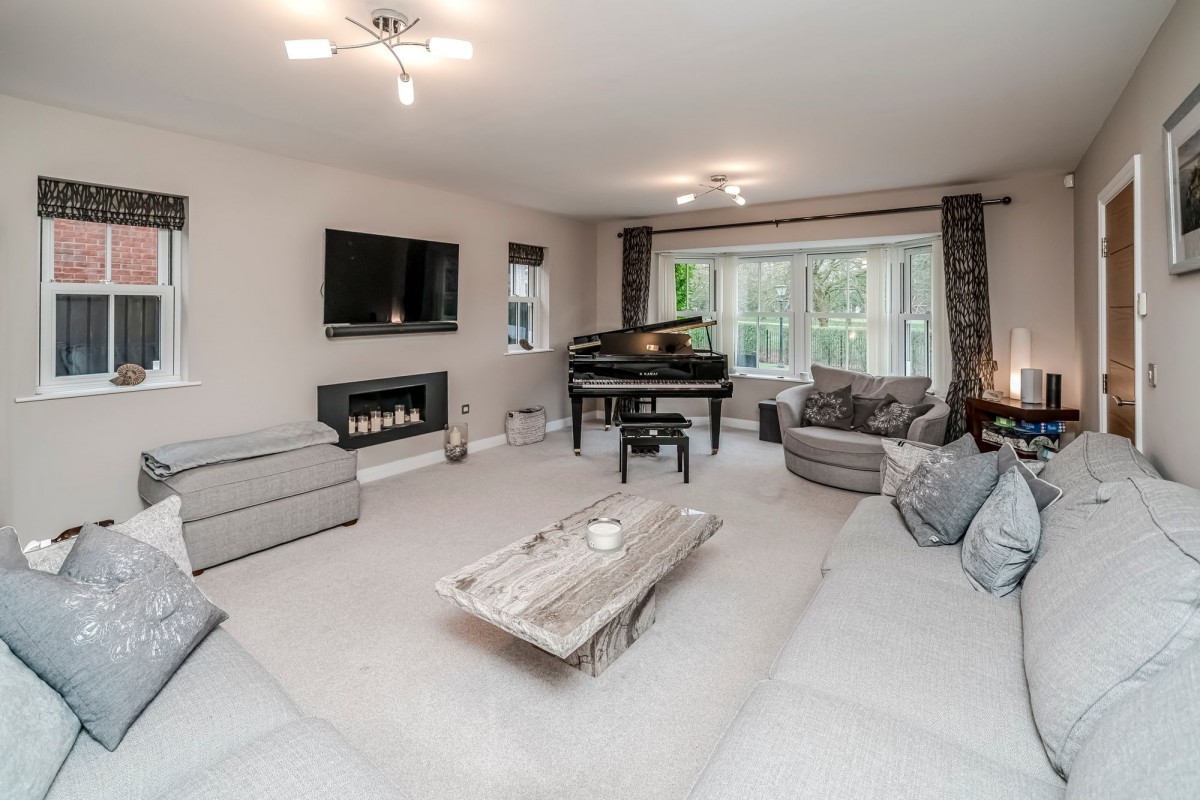 Images for Farington Lodge Gardens, Farington, PR25