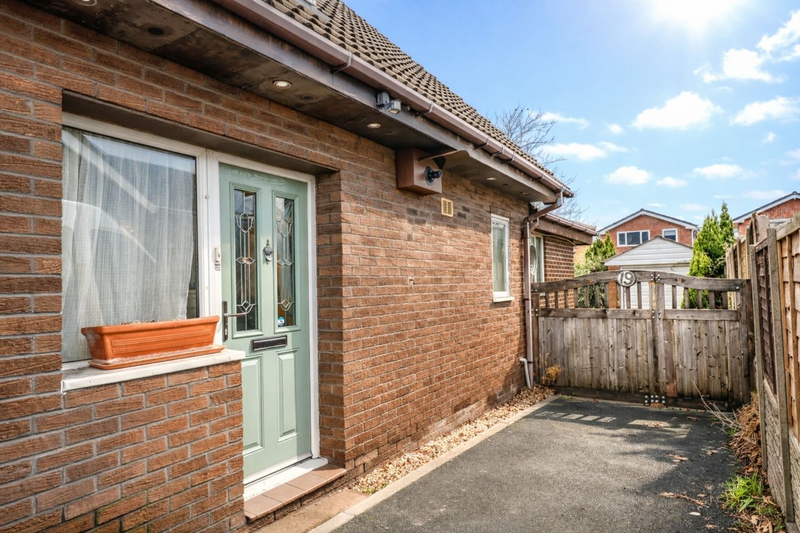 Images for Balshaw Lane, Euxton, PR7