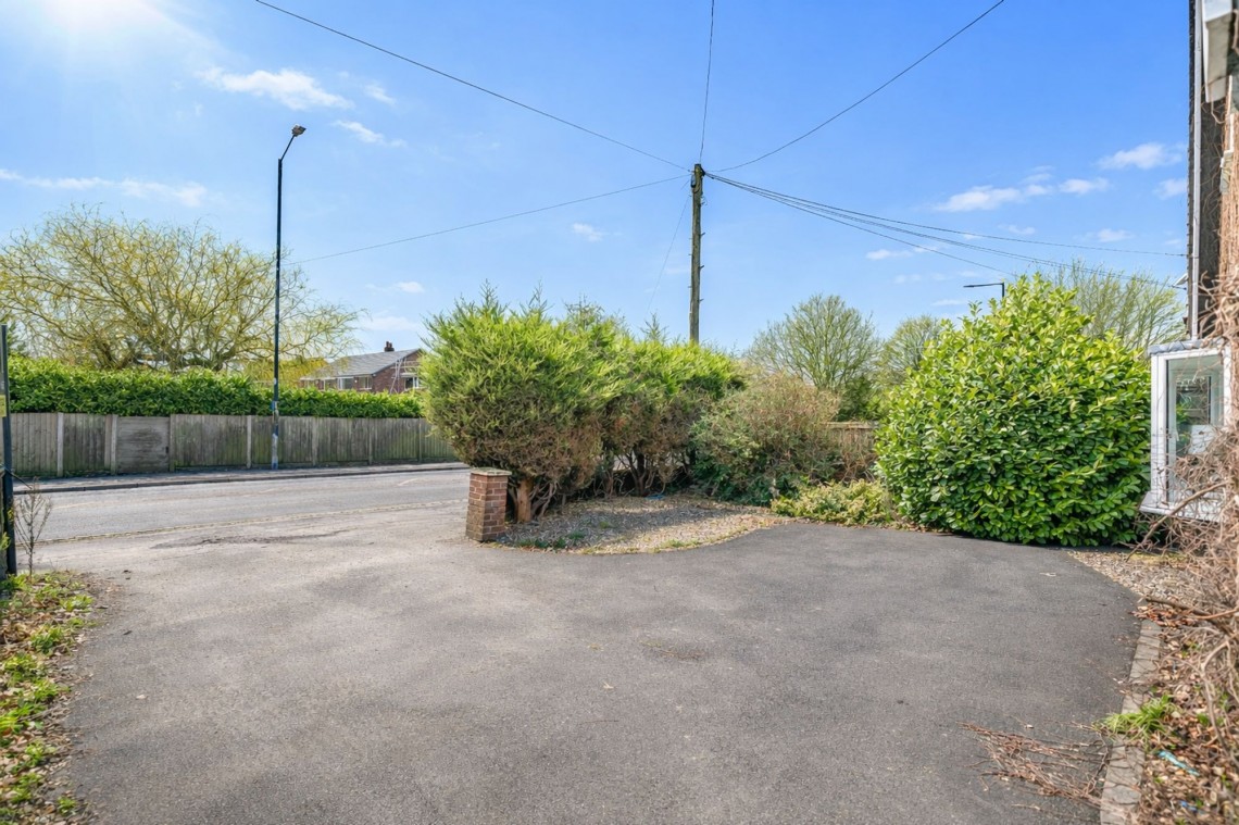 Images for Balshaw Lane, Euxton, PR7