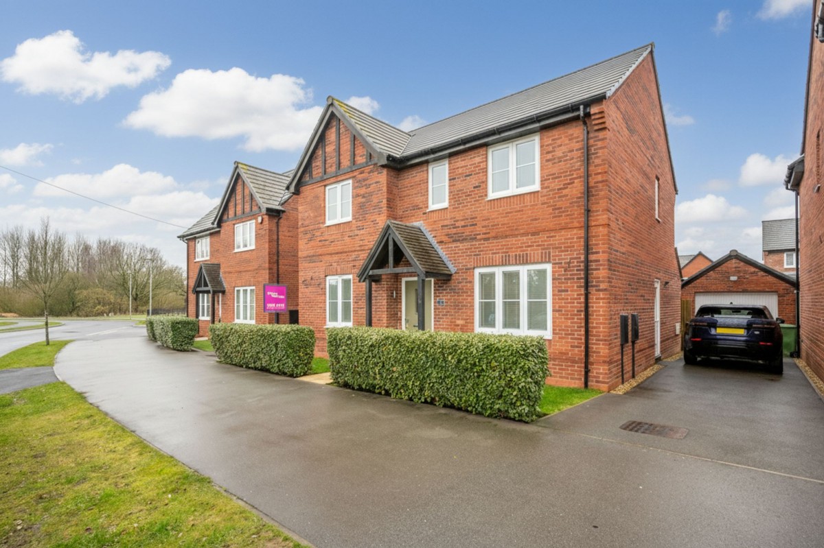 Images for Almond Green Avenue, Standish, WN6