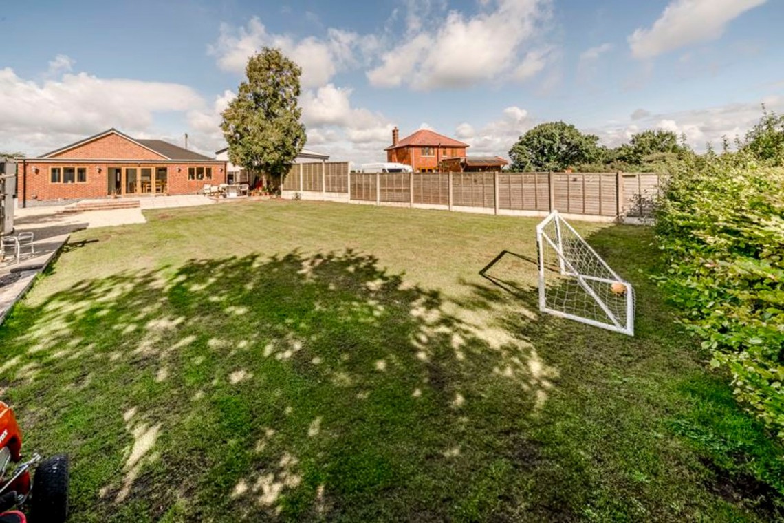 Images for Preston Road, Charnock Richard, PR7