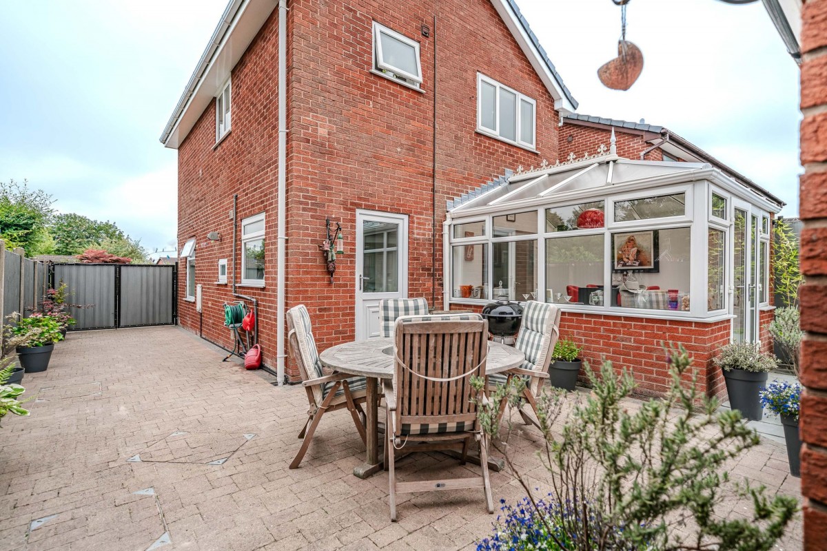 Images for Lichen Close, Charnock Richard, PR7