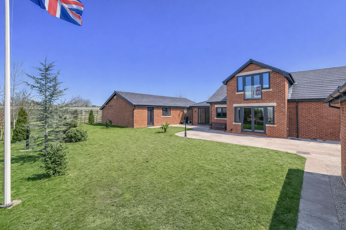 Images for Gill Lane, Longton, PR4