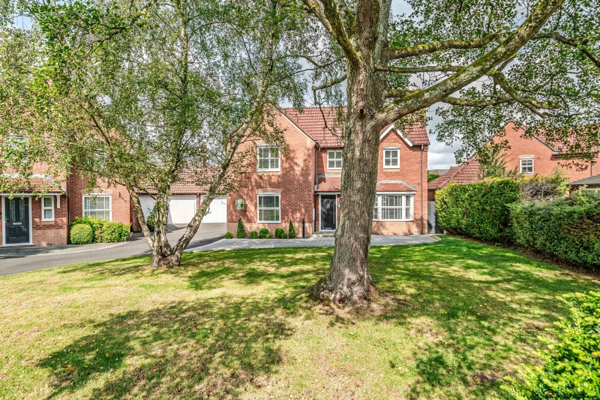 Images for Gleneagles Drive, Euxton, PR7