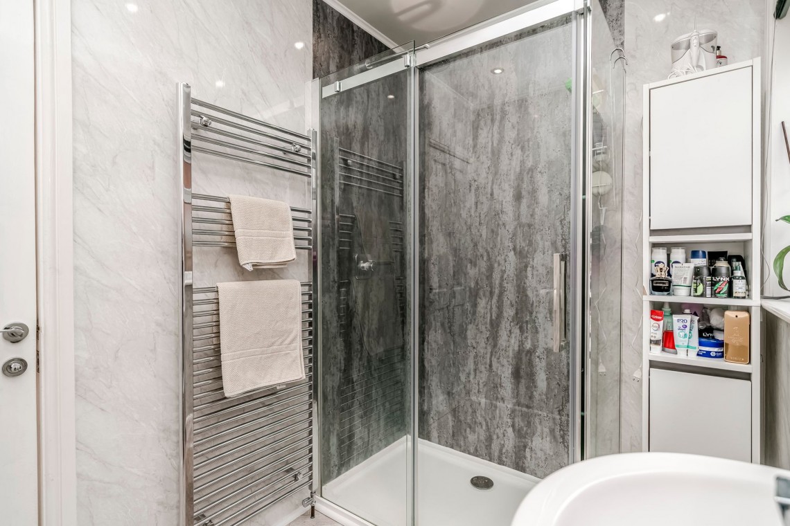 Images for Queensway, Euxton, PR7