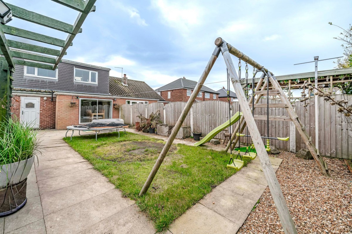 Images for Queensway, Euxton, PR7