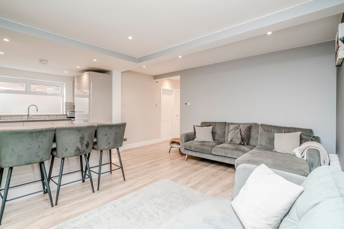 Images for Queensway, Euxton, PR7