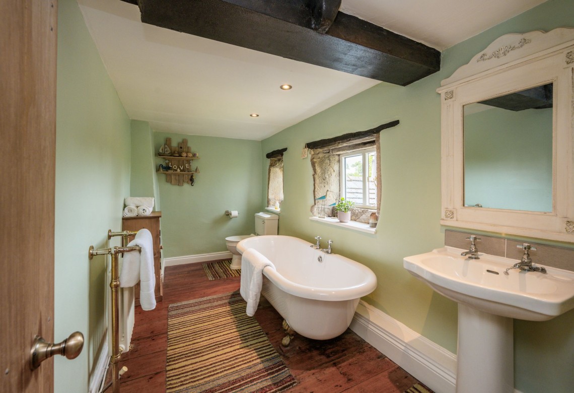 Images for Higher House Lane, Heapey, PR6