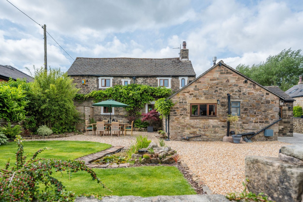 Images for Higher House Lane, Heapey, PR6