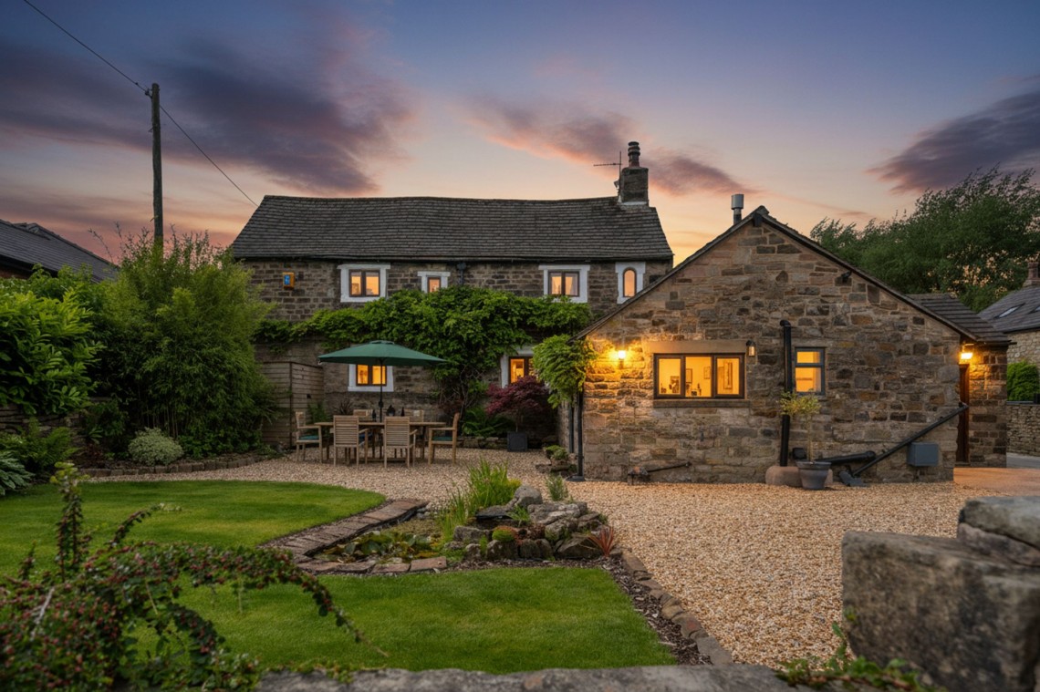 Images for Higher House Lane, Heapey, PR6