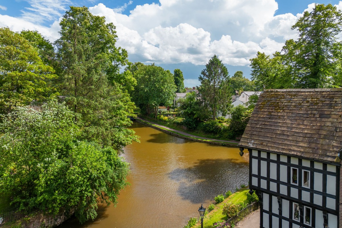 Images for Barton Road, Worsley, M28