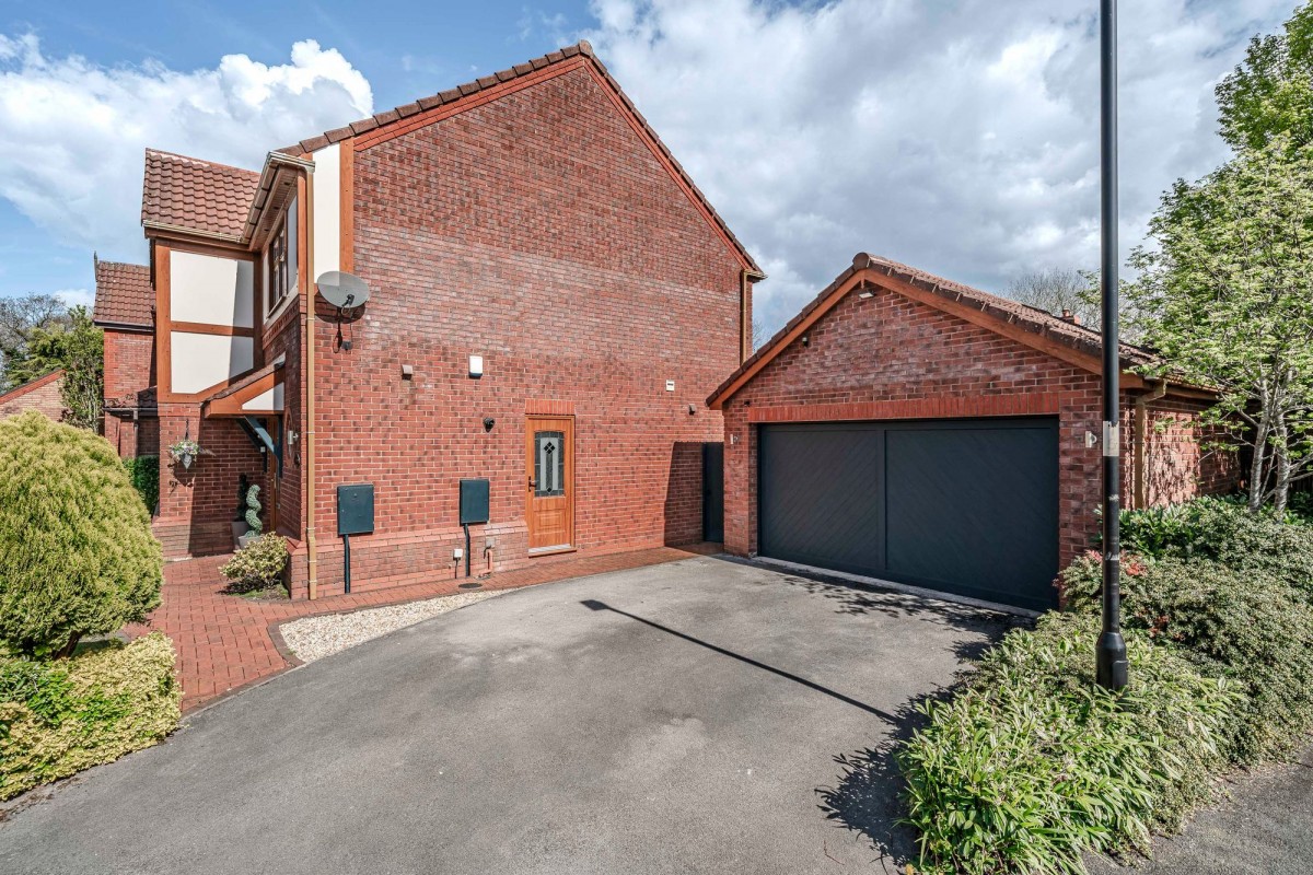 Images for Royton Drive, Whittle-Le-Woods, PR6